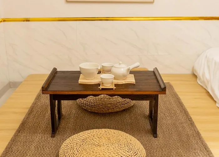 Hongdae Mangwon Station Nearby, Quiet Korean-style Stay, Free Luggage Storage * 서울특별시