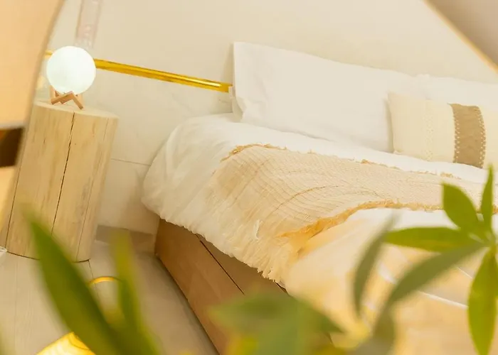 Hongdae Mangwon Station Nearby, Quiet Korean-style Stay, Free Luggage Storage 아파트