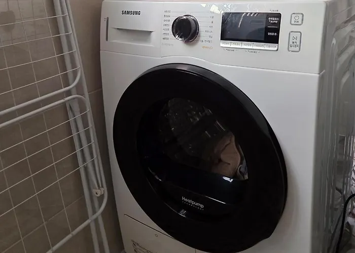 아파트 Hongdae Mangwon Station Nearby, Quiet Korean-style Stay, Free Luggage Storage *