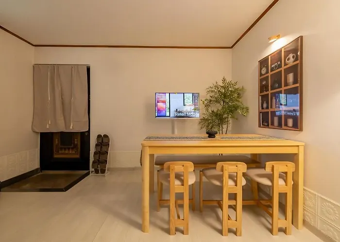 아파트 Hongdae Mangwon Station Nearby, Quiet Korean-style Stay, Free Luggage Storage